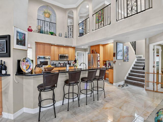 Продажа дома по адресу 15463 Tall Oak Avenue - фото 6505717