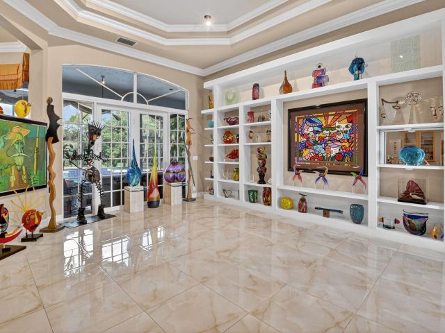 Продажа дома по адресу 15463 Tall Oak Avenue - фото 6505728