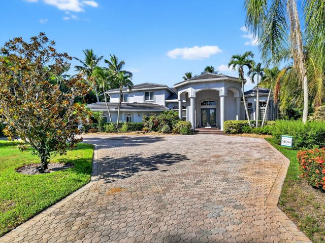 Продажа дома по адресу 15463 Tall Oak Avenue - фото 6505734