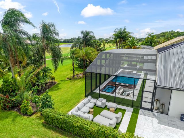 Продажа дома по адресу 10290 Silver Lake Drive - фото 6809432