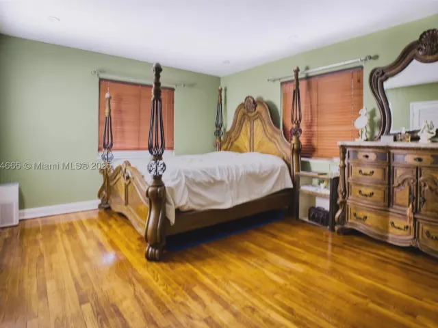 Продажа дома по адресу 1923 Dewey St - фото 9366993