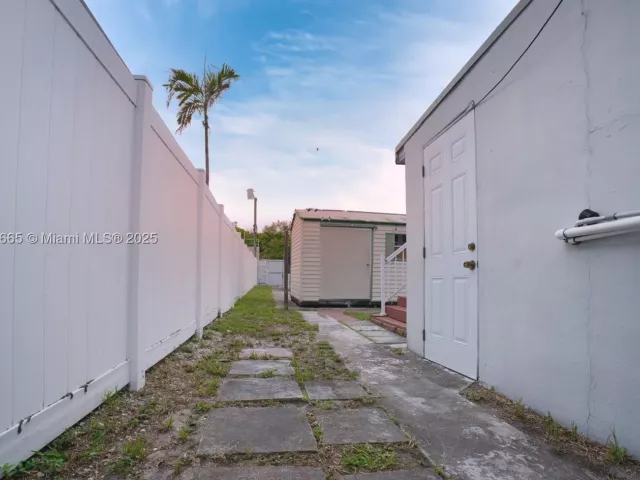 Продажа дома по адресу 1923 Dewey St - фото 9366994