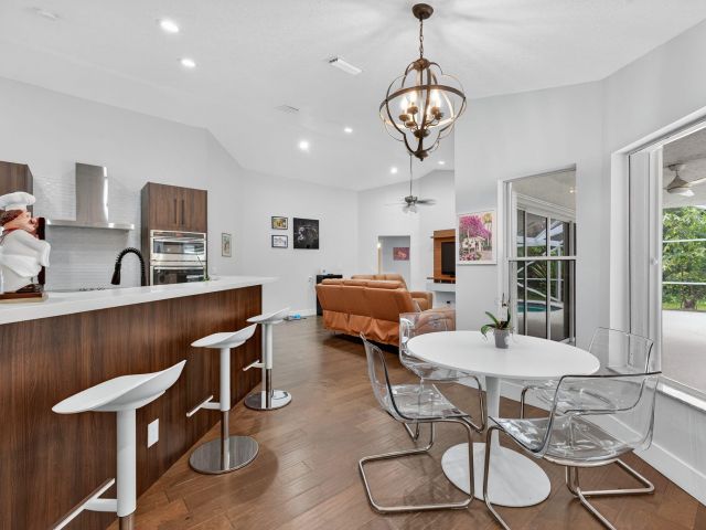 Продажа дома по адресу 10738 Santa Rosa Drive - фото 6535318