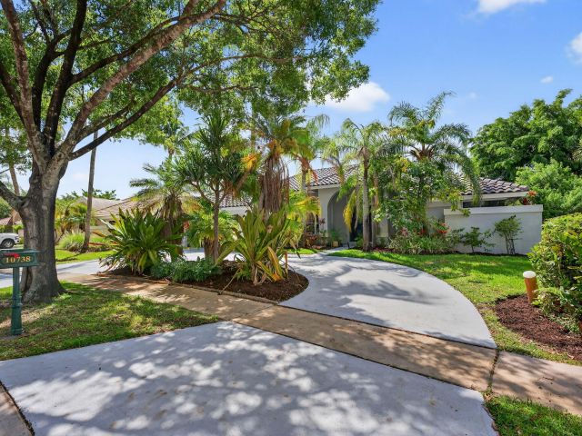 Продажа дома по адресу 10738 Santa Rosa Drive - фото 6535327