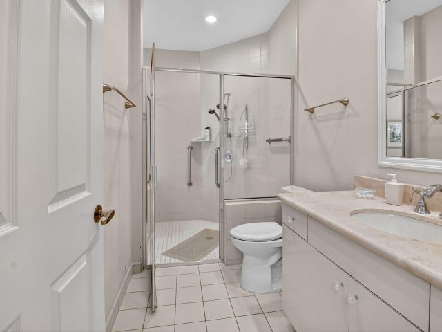 Продажа дома по адресу 17369 Loch Lomond Way - фото 6507947