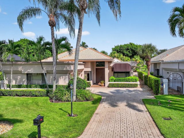 Продажа дома по адресу 17369 Loch Lomond Way - фото 6507964