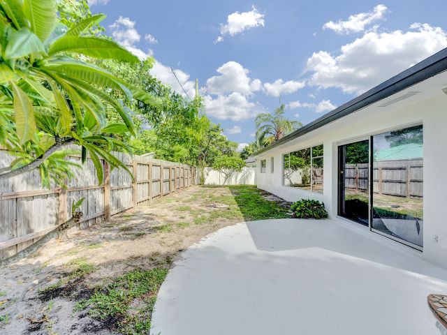 Продажа дома по адресу 625 Linnet Circle - фото 6533021