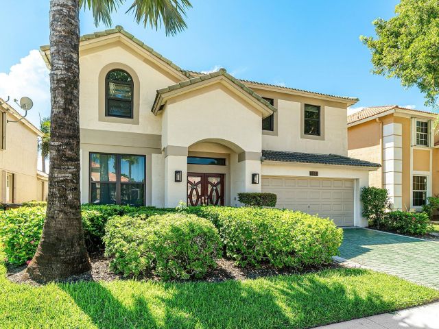 Продажа дома по адресу 1115 Avondale Court - фото 6514023