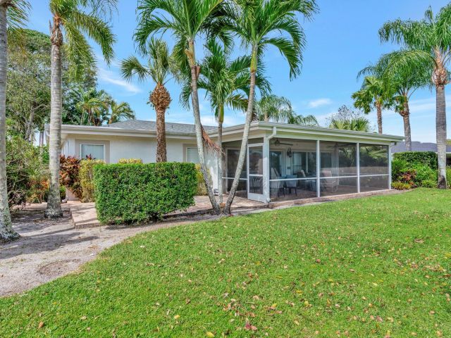 Продажа дома по адресу 13708 Whispering Lakes Lane - фото 6544698