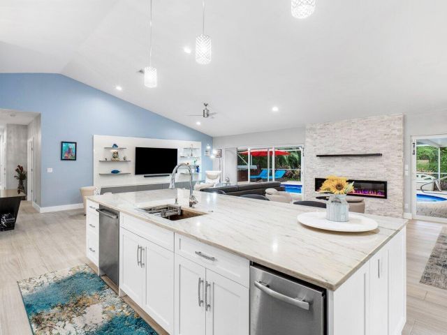 Продажа дома по адресу 3010 Salerno Way - фото 6533051