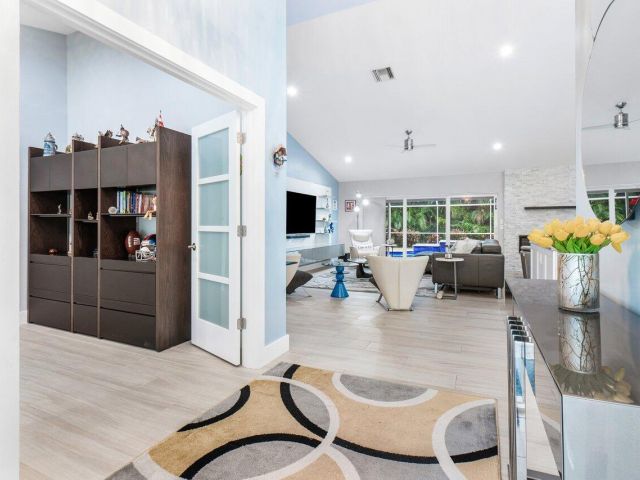 Продажа дома по адресу 3010 Salerno Way - фото 6533053