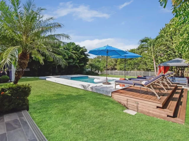 Дом в аренду по адресу 14441 S Biscayne River Rd - фото 6466355