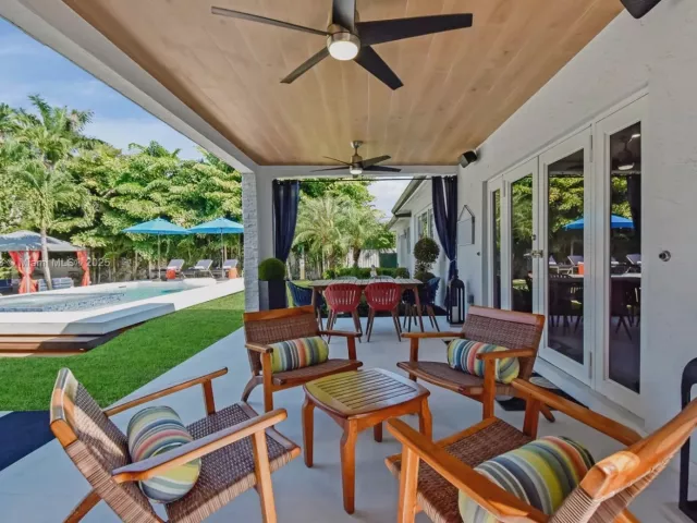 Дом в аренду по адресу 14441 S Biscayne River Rd - фото 6466336