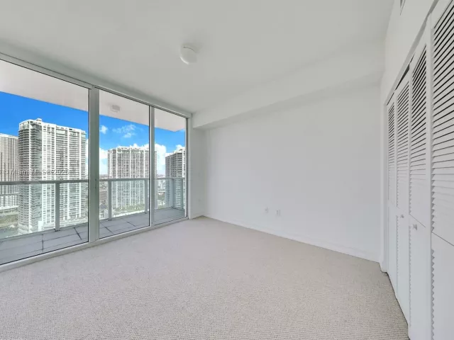 Квартира в аренду номер3421 - фото 6475177