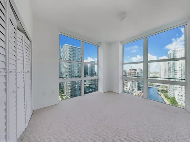 Квартира в аренду номер3421 - фото 6475178