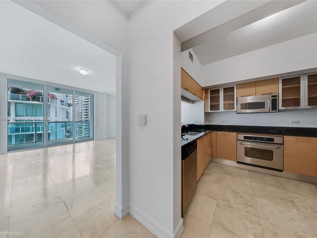 Квартира в аренду номер3421 - фото 6475180