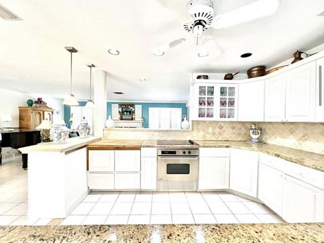 Дом в аренду по адресу 1014 Lewis Cove - фото 6505770