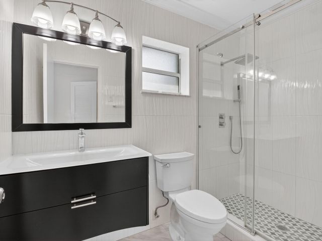 Дом в аренду по адресу 937 Banyan Drive - фото 6505558