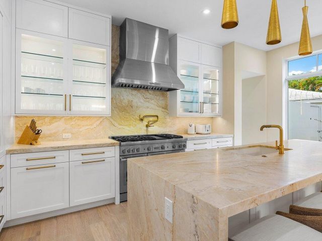 Дом в аренду по адресу 909 Bond Way - фото 6505679