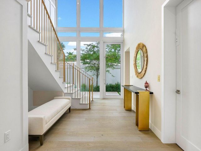 Дом в аренду по адресу 909 Bond Way - фото 6505687