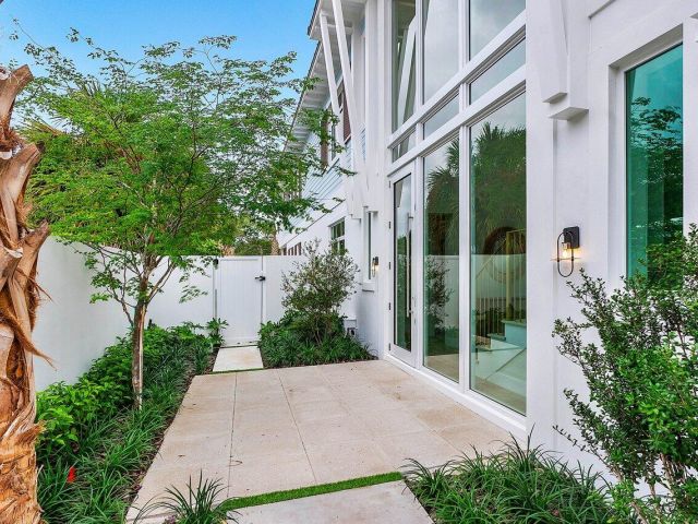 Дом в аренду по адресу 909 Bond Way - фото 6505689