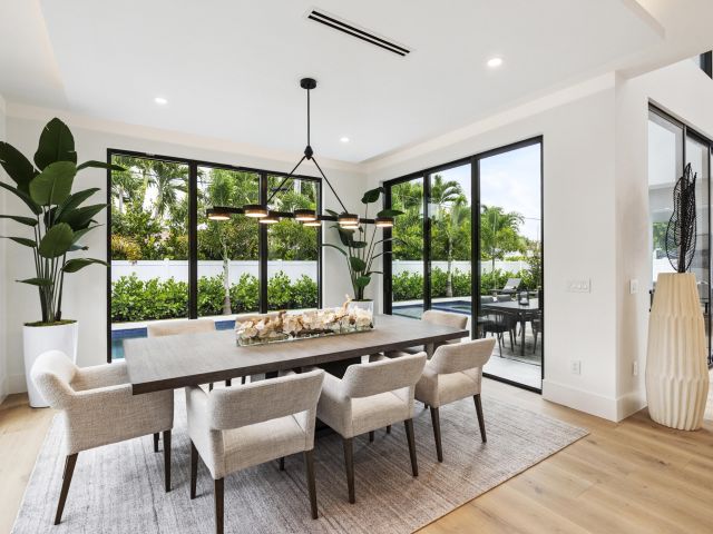 Продажа дома по адресу 345 Churchill Road - фото 6507133