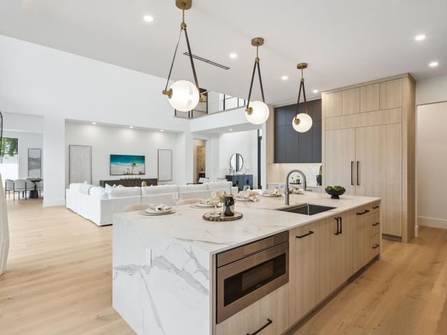 Продажа дома по адресу 345 Churchill Road - фото 6507136