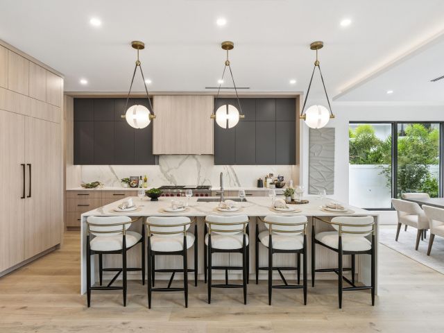 Продажа дома по адресу 345 Churchill Road - фото 6507139