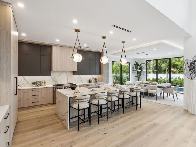 Продажа дома по адресу 345 Churchill Road - фото 6507140