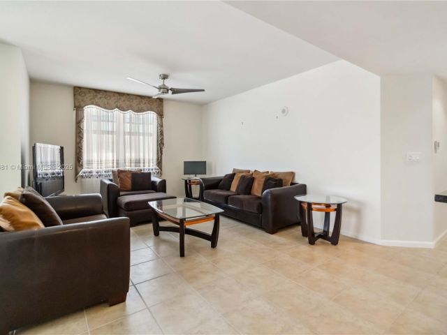 Продажа квартиры #1214 - фото 6470679