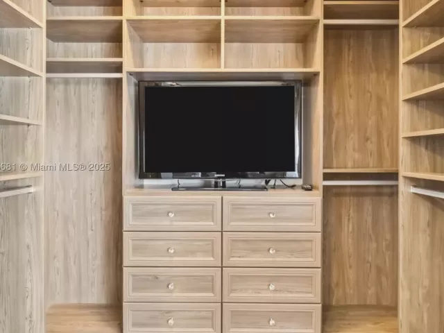Продажа квартиры #1214 - фото 9059661