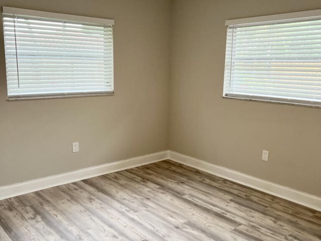 Дом в аренду по адресу 3421 NW 25th Terrace - фото 6795505