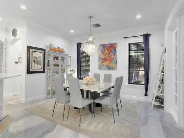 Дом в аренду по адресу 1020 Miramar Drive - фото 6505667