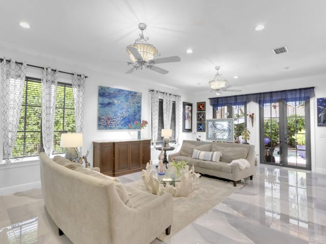 Дом в аренду по адресу 1020 Miramar Drive - фото 6505671