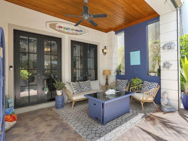 Дом в аренду по адресу 1020 Miramar Drive - фото 6505673