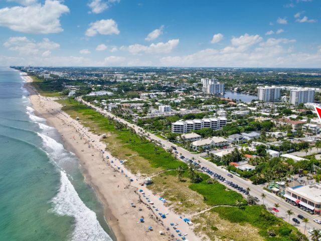 Дом в аренду по адресу 1020 Miramar Drive - фото 6505675