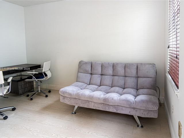 Дом в аренду по адресу 2069 S Ocean Dr TH16 - фото 6938981