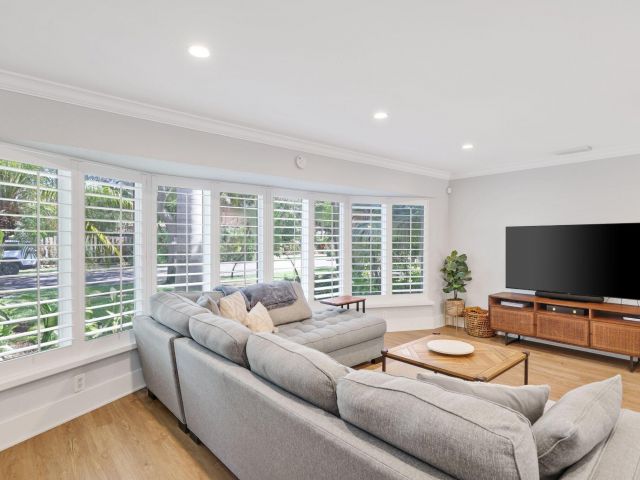 Продажа дома по адресу 926 SW 1st Street - фото 6535305