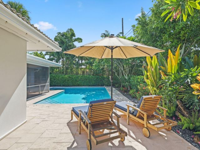 Продажа дома по адресу 926 SW 1st Street - фото 6834099