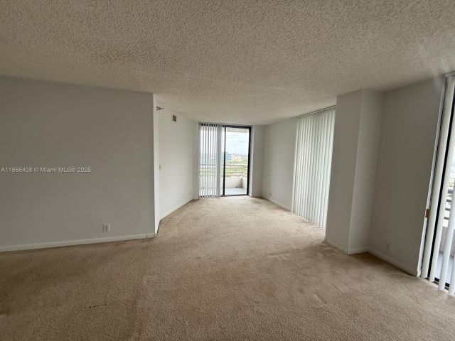 Продажа квартиры #1801 - фото 7435827