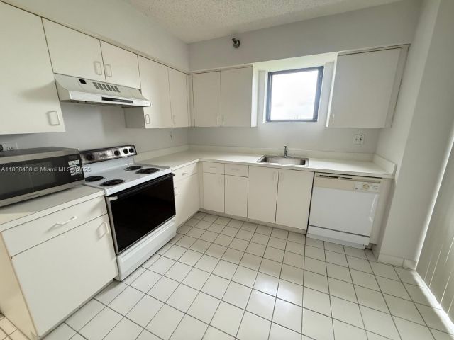 Продажа квартиры #1801 - фото 7435831