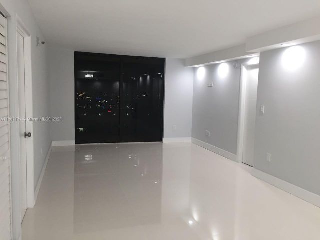 Квартира в аренду номер1003 - фото 7437045