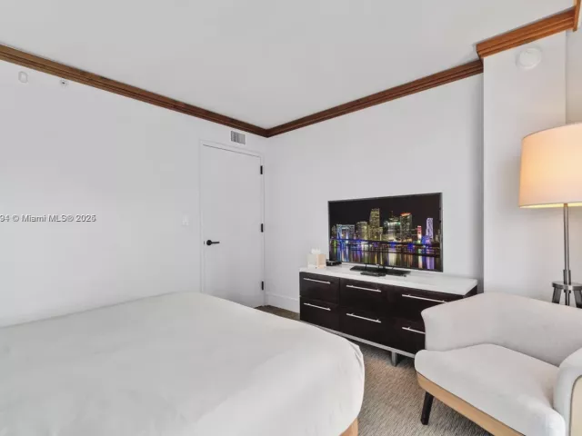 Продажа квартиры #818 - фото 6468711