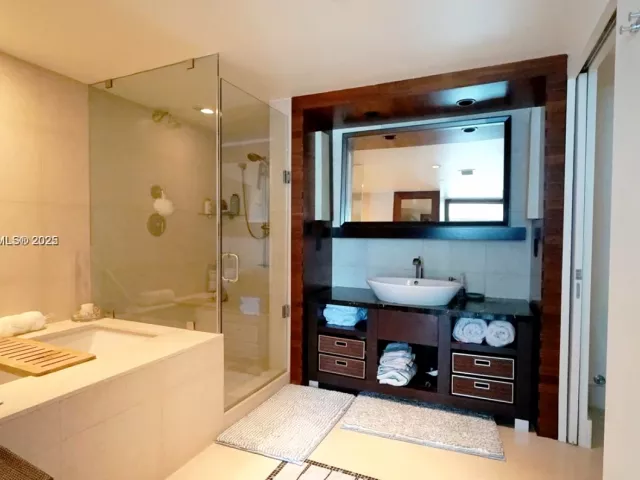 Продажа квартиры #710 - фото 6468730