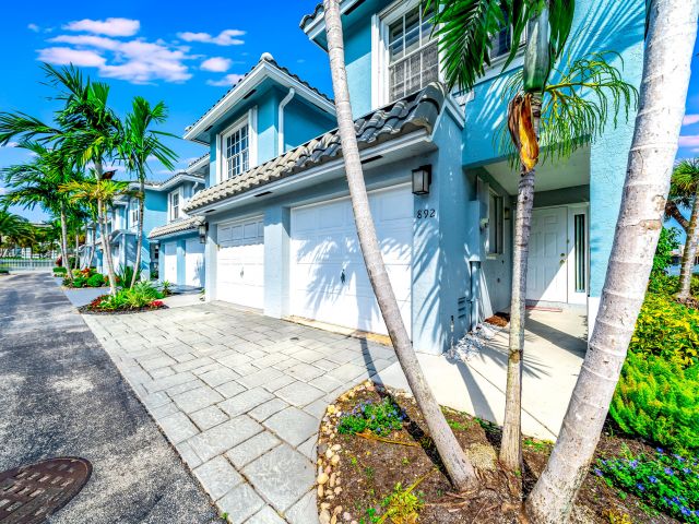 Дом в аренду по адресу 892 E Jeffery Street - фото 6535388