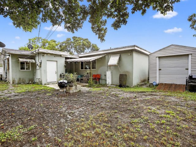 Продажа дома по адресу 6445 Charleston Street - фото 6546195