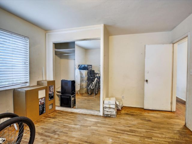 Продажа дома по адресу 6445 Charleston Street - фото 6546200