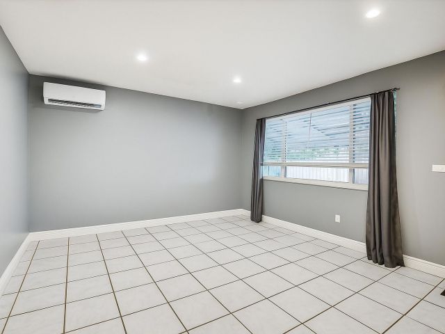 Продажа дома по адресу 6445 Charleston Street - фото 6546205