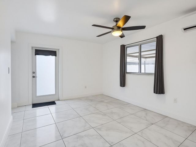 Продажа дома по адресу 6445 Charleston Street - фото 6546207