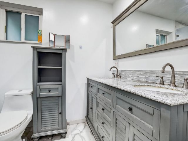 Продажа дома по адресу 6445 Charleston Street - фото 6546213